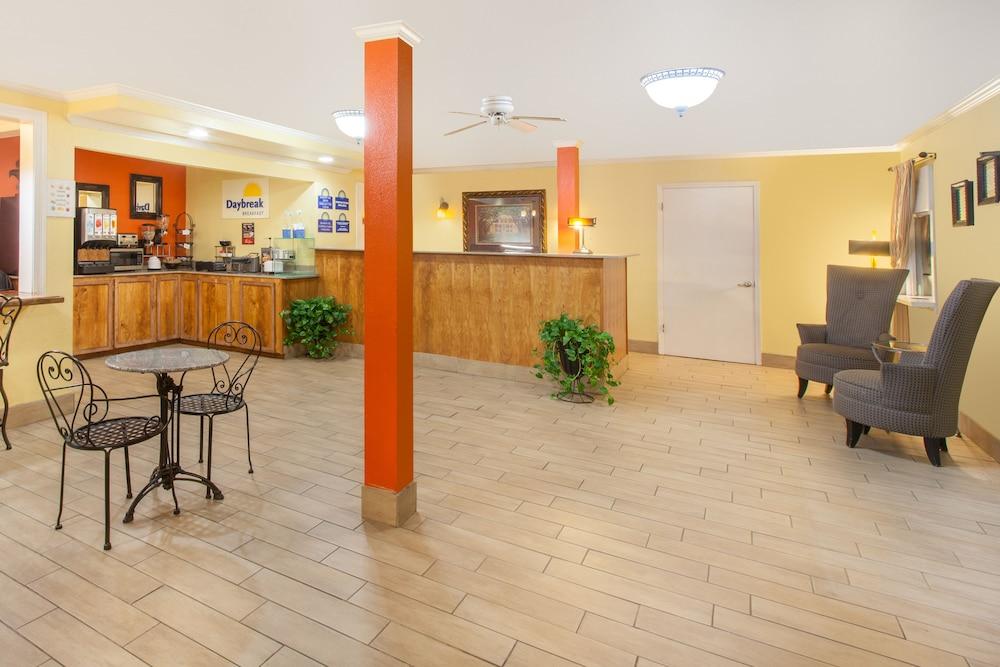 Travelodge By Wyndham Natchitoches Luaran gambar